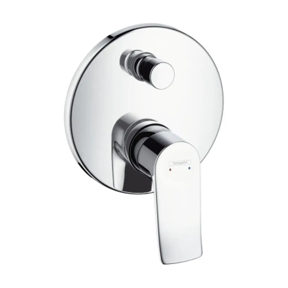 Hansgrohe Einhebel-Wannenmischer in Chrom mit runder Rosette und integriertem Sicherungssystem, zur Wandmontage geeignet.
